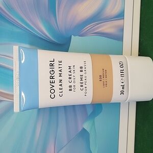COVERGIRL Clean Matte BB Cream 30ml New Sealed Tube - 530 Light/Medium